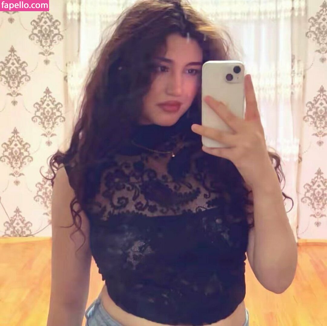 Nigar Hacıyeva nude leaks Photo #11