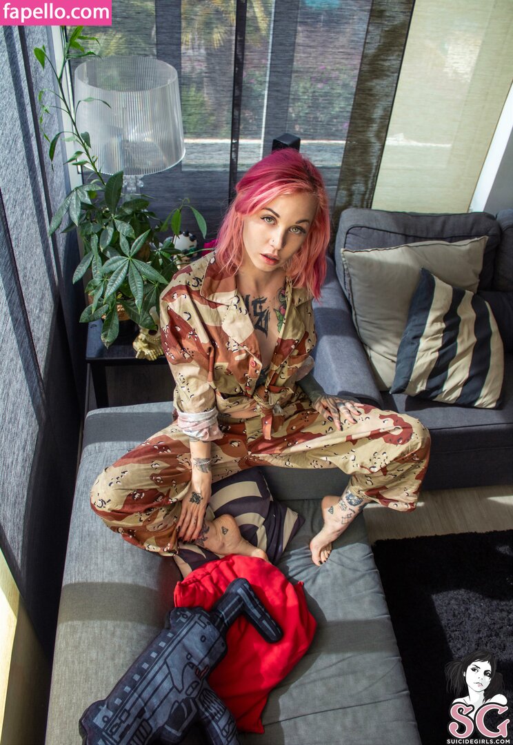 Ninaq nude leaks Photo #9