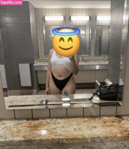 Officewife700 nude leaks Photo #3