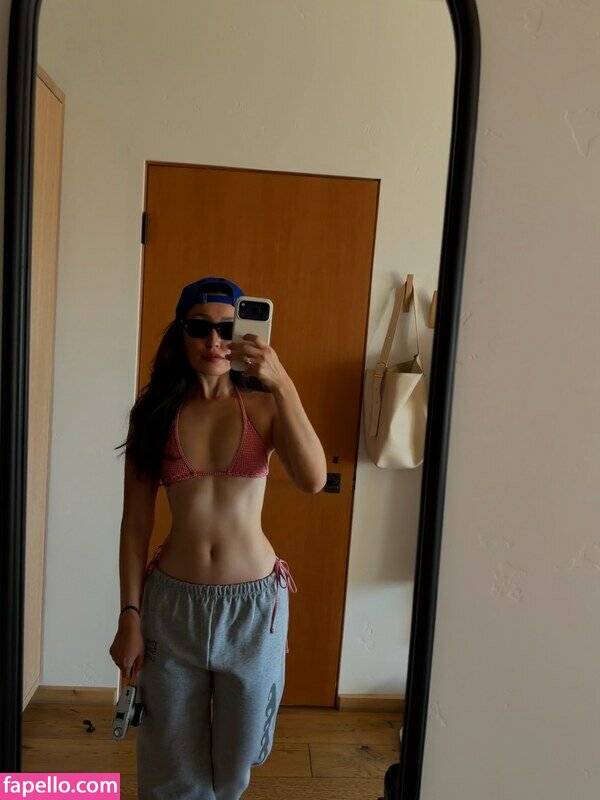 Olivia Sui nude leaks Photo #1