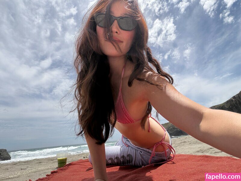 Olivia Sui nude leaks Photo #2