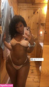 Ressonancee nude leaks Photo #1