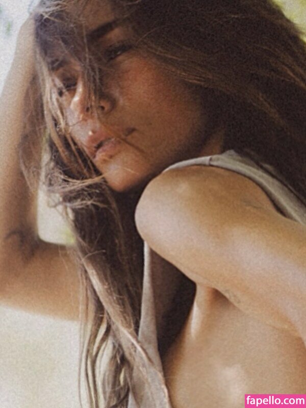 Sarah Shahi nude leaks Photo #9