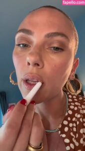 Scarlett Johansson nude leaks Photo #5