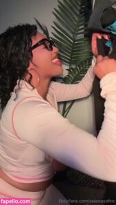 Selenasofire nude leaks Photo #8