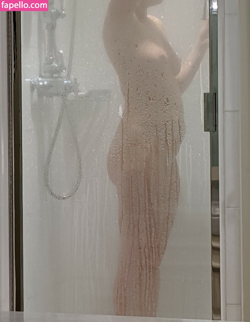 Show Your Girlfriend nude leaks Photo #4