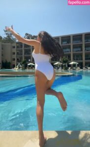 Sophie Hesri nude leaks Photo #4