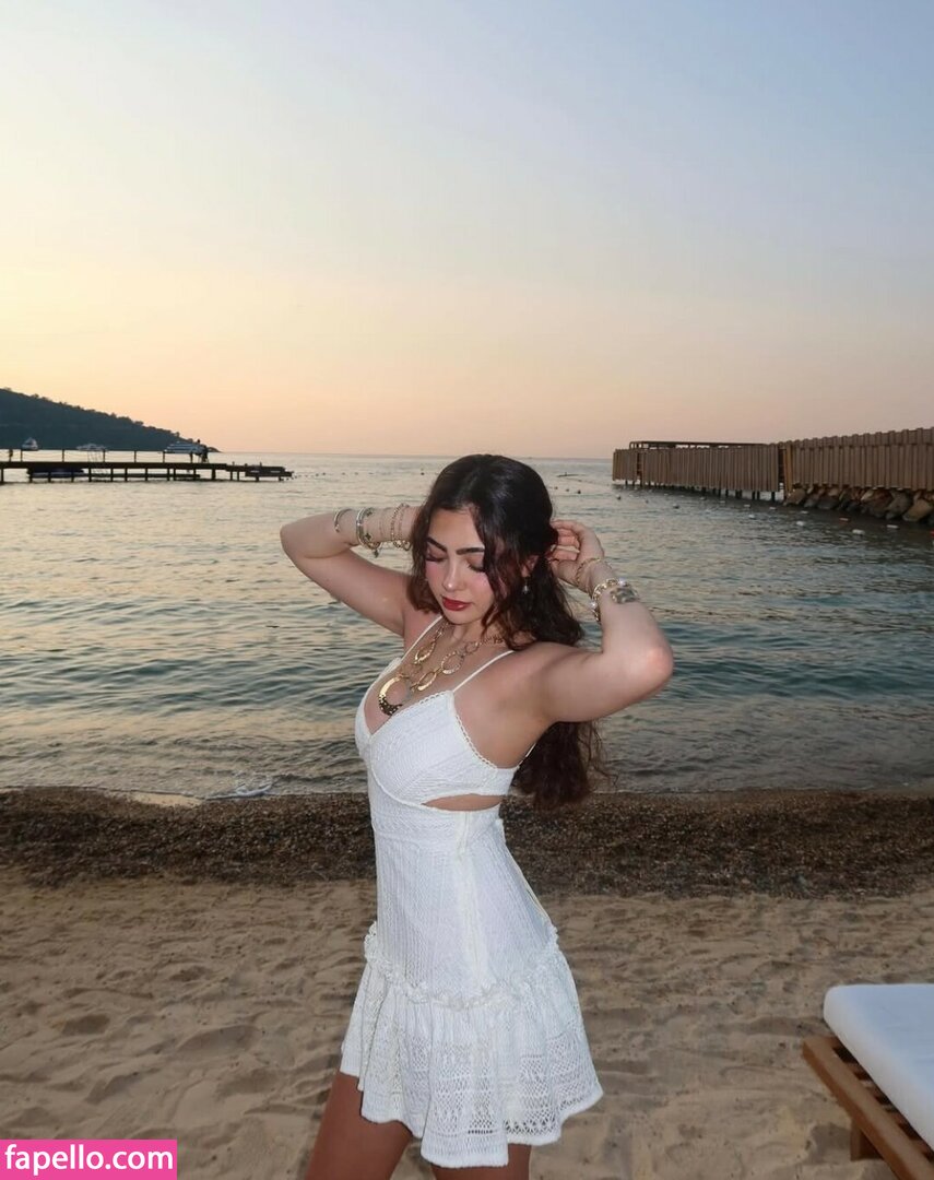 Sophie Hesri nude leaks Photo #6