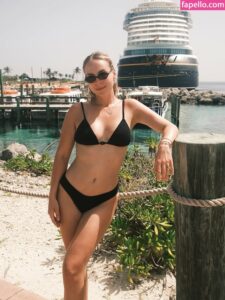 Tata Estaniecki nude leaks Photo #1