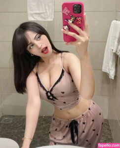 Widad nude leaks Photo #3