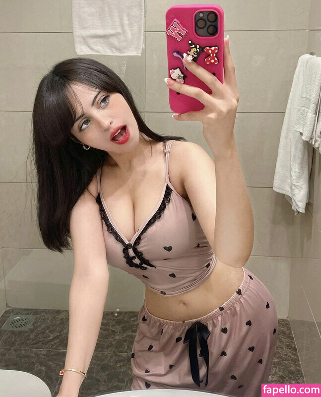 Widad nude leaks Photo #3