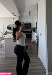 Worshipvaleria nude leaks Photo #2