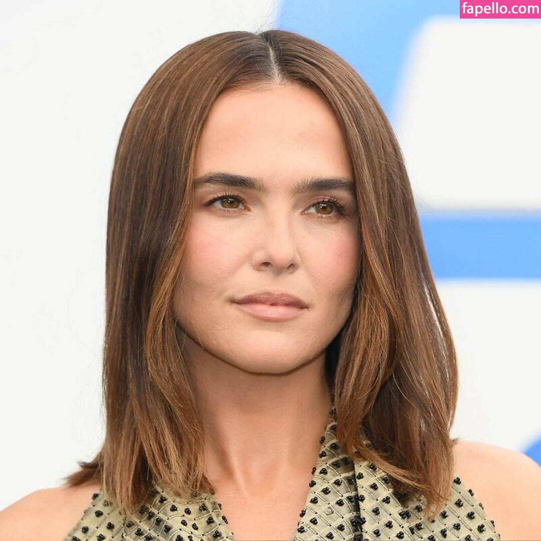 Zoey Deutch nude leaks Photo #5